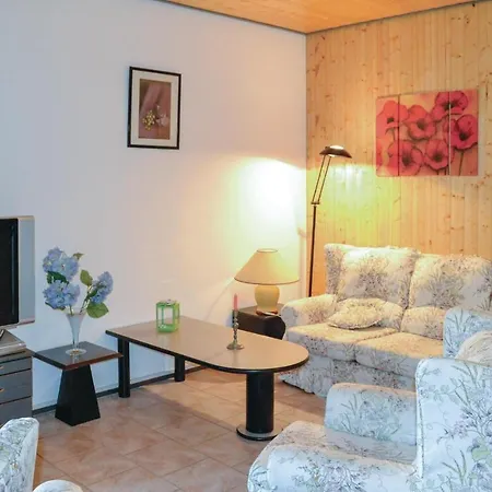 Pet Friendly Home In Belveze With Wifi *