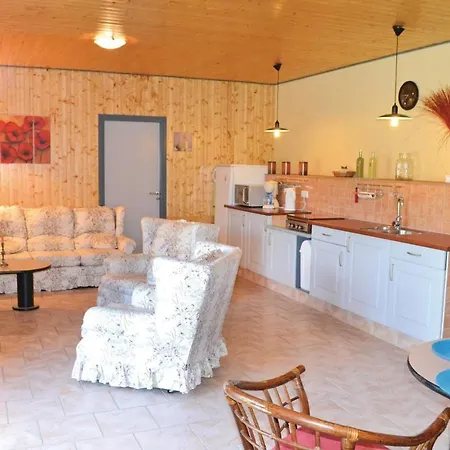 Pet Friendly Home In Belveze With Wifi Holiday home