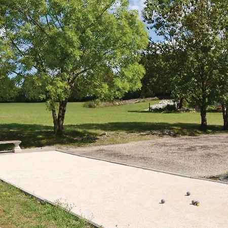 Holiday home Pet Friendly Home In Belveze With Wifi